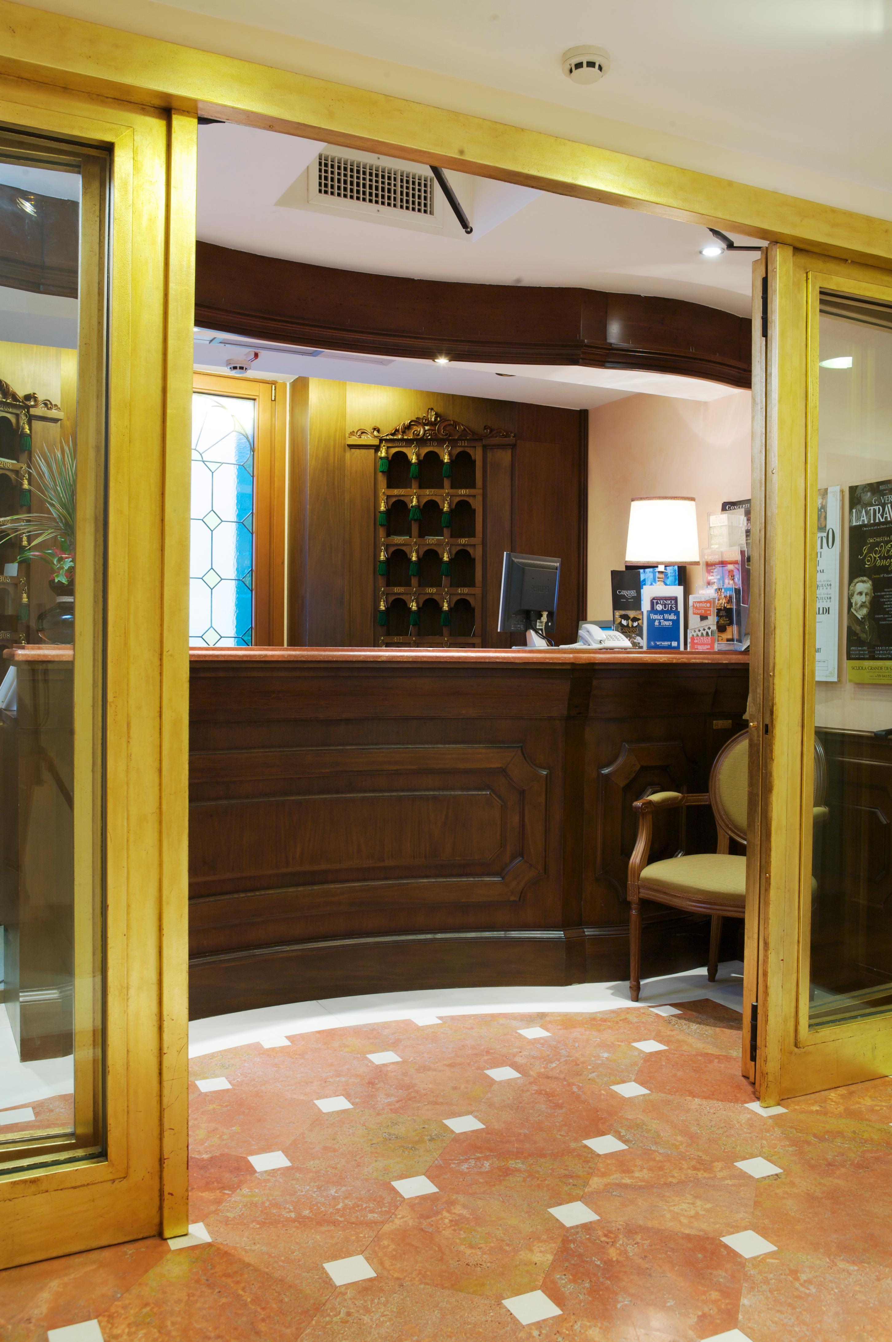 Hotel Al Codega Венеция Екстериор снимка