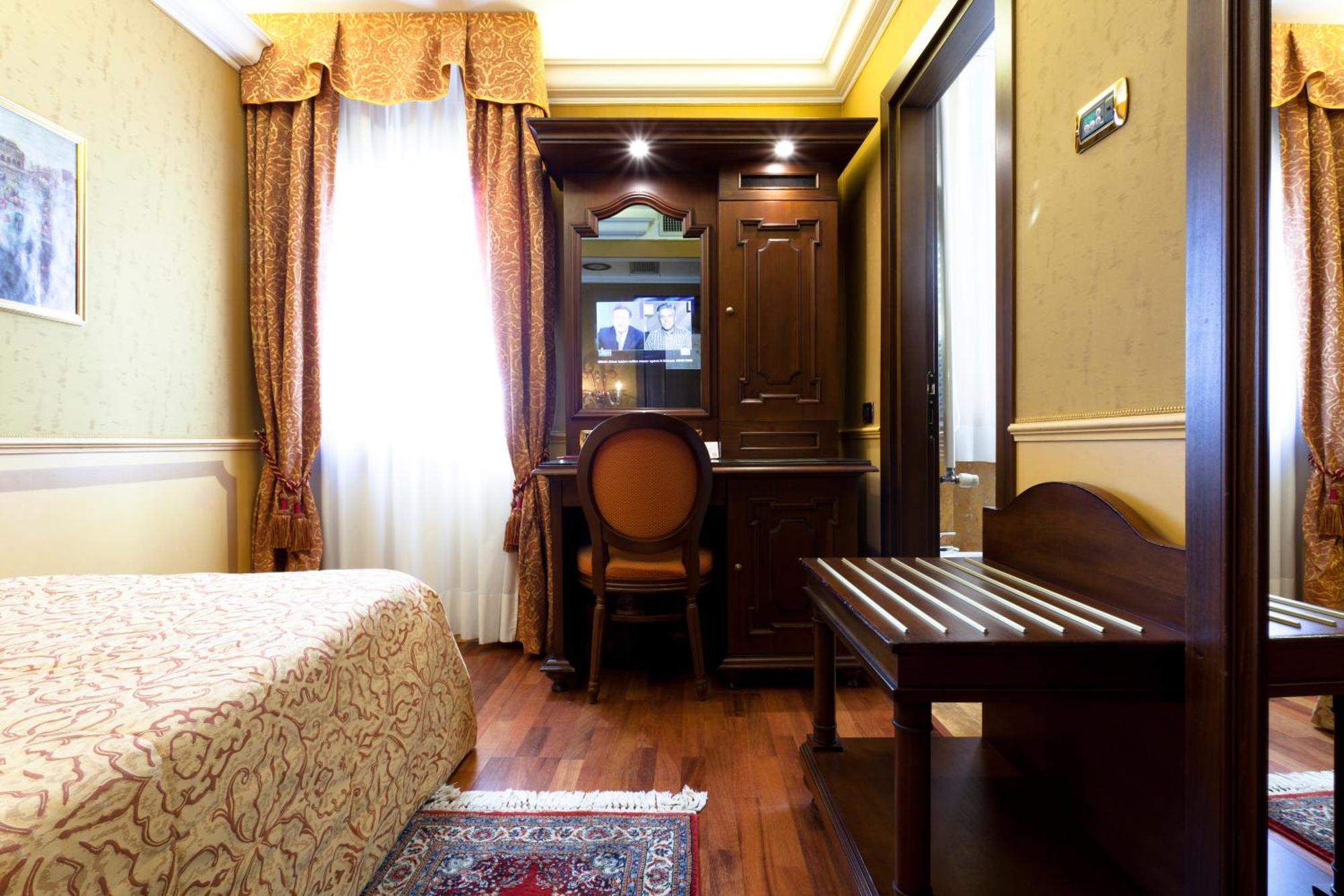 Hotel Al Codega Венеция Екстериор снимка
